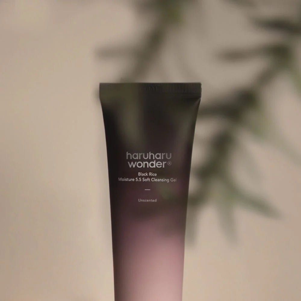 Haruharu Wonder - Black Rice Moisture 5.5 Soft Cleansing Gel - korean skincare - nashwa